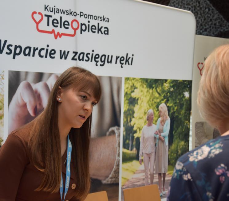 Forum Seniora - stoiska ROPS i podmiotów ekonomii społecznej