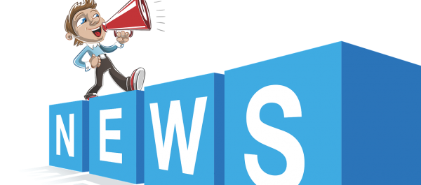 grafika napis news na czterech kwadratowych blokach, na nim chłopiec z megafonem