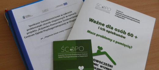 Foto. przedstawiające materiały informacyjne