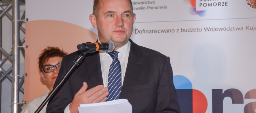 Foto. przedstawiające marszałka